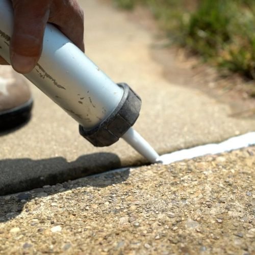 imgi_170_concrete-driveway-crack-repair-1